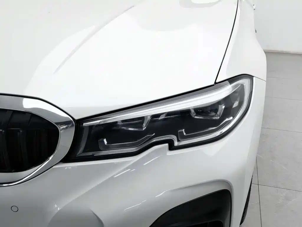 BMW 3 Series — миниатюра 7