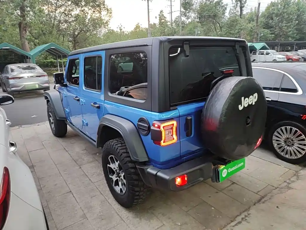 Jeep Wrangler — миниатюра 5