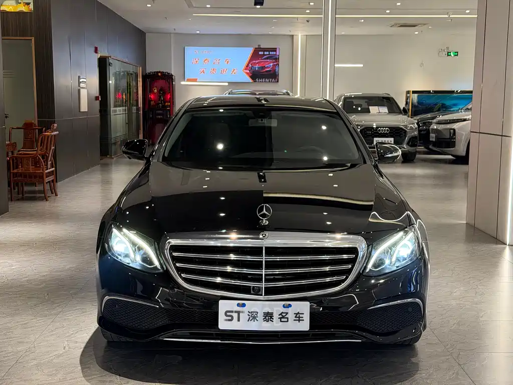 Mercedes-Benz E-Class — миниатюра 2