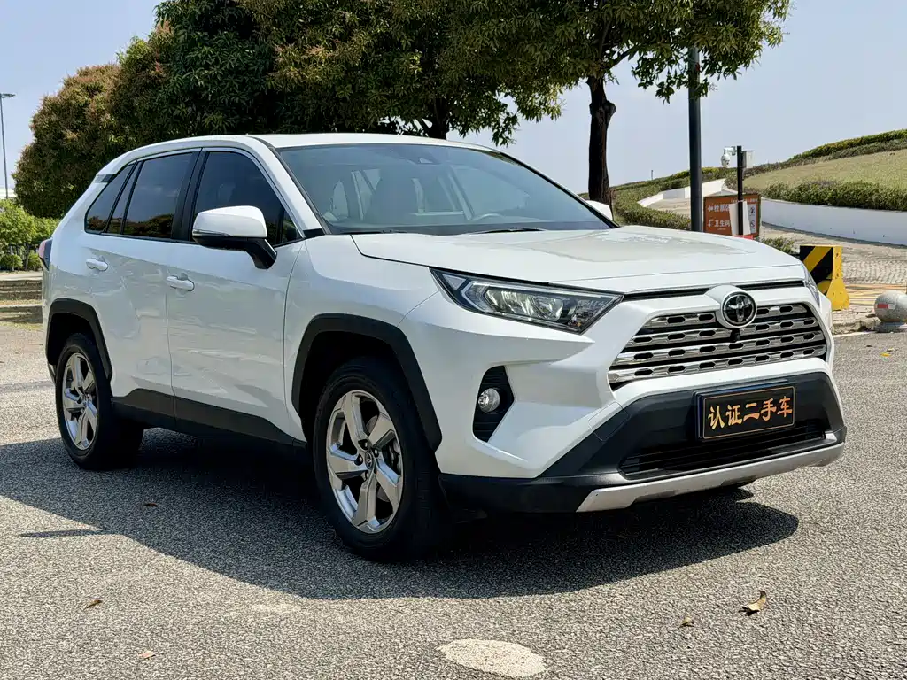 TOYOTA RAV4 RONGFANG