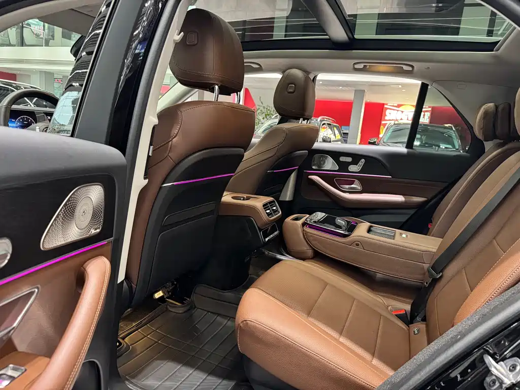Mercedes-Benz GLE (Import) — миниатюра 17