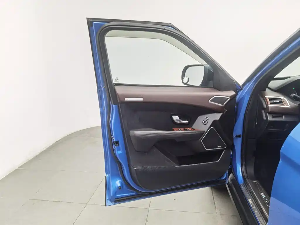 Landwind Landwind X7 — миниатюра 8