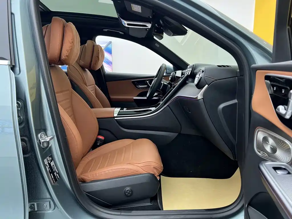 Mercedes-Benz GLC — миниатюра 12