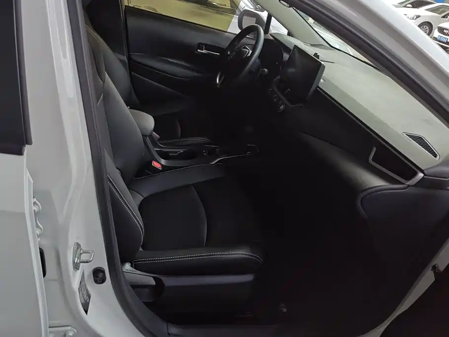 Toyota Corolla — миниатюра 8