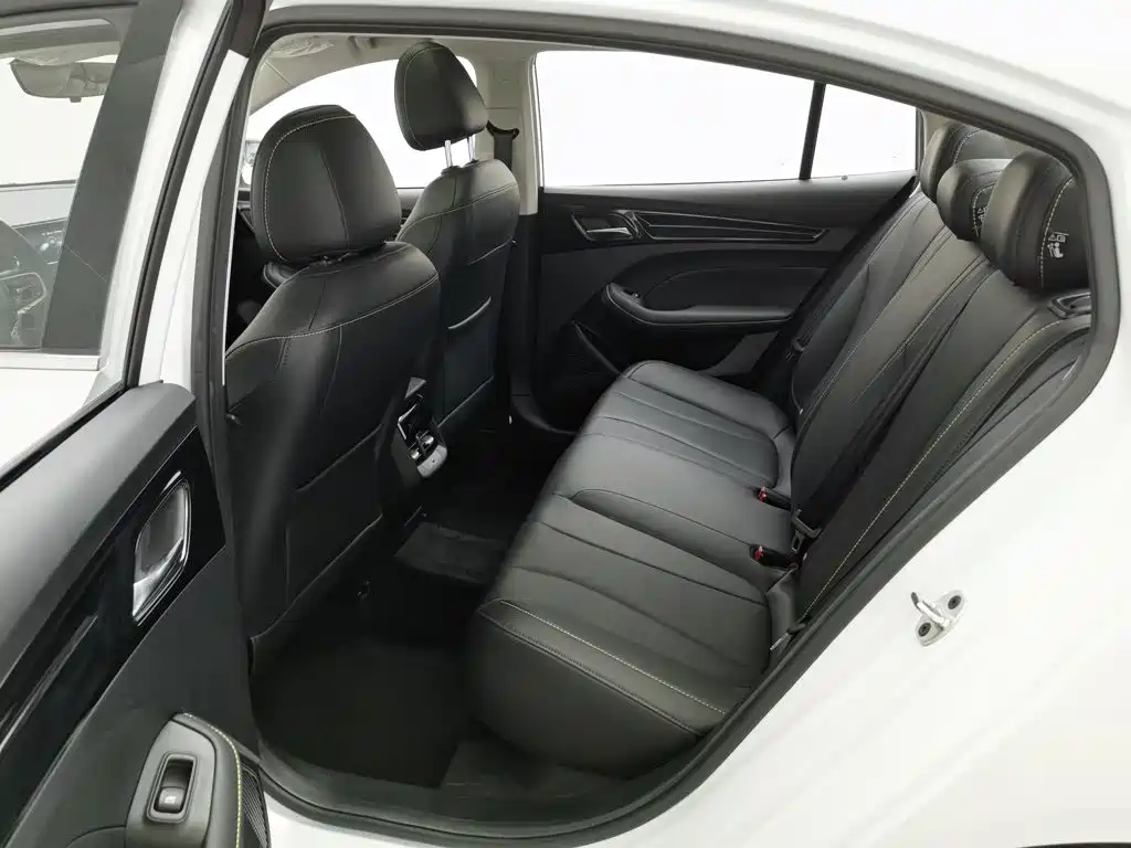 Roewe i5 — миниатюра 15