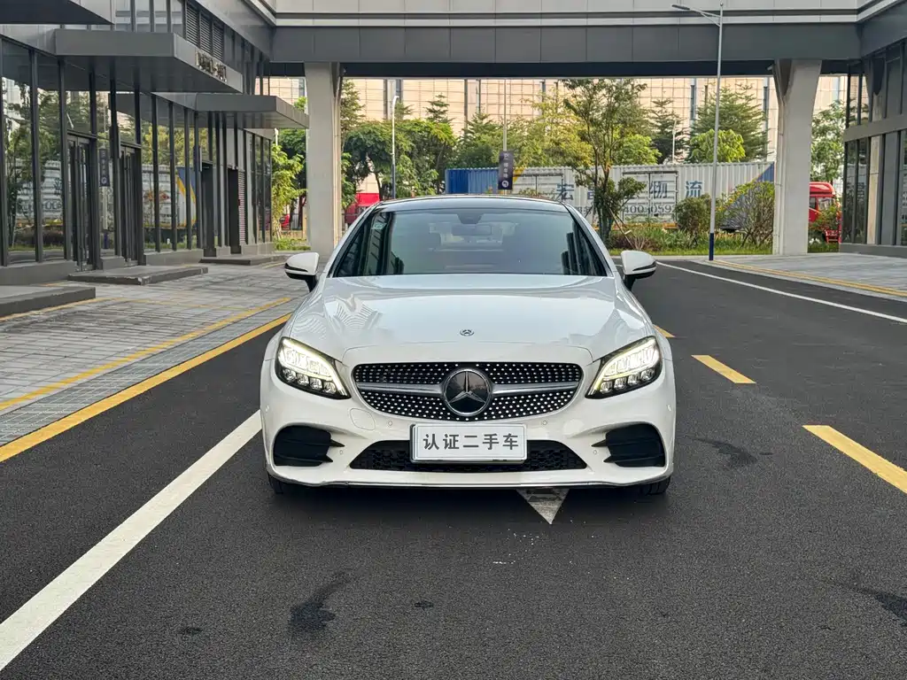 Mercedes-Benz C-Class (Import) — миниатюра 2