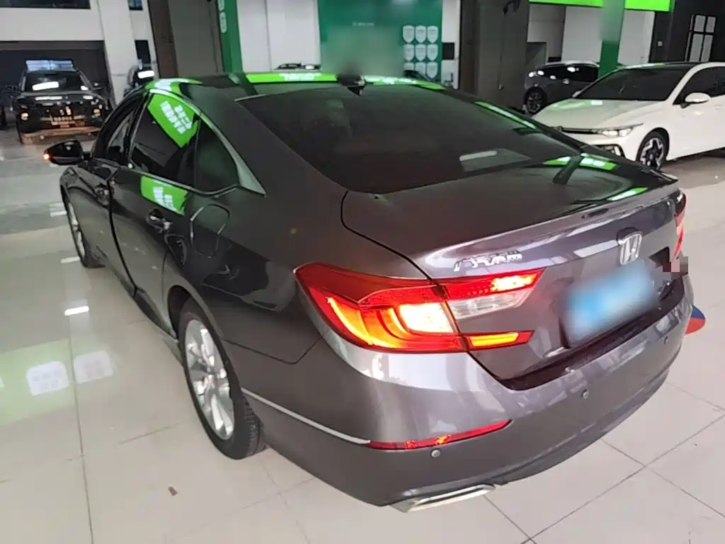 Honda Accord — миниатюра 5