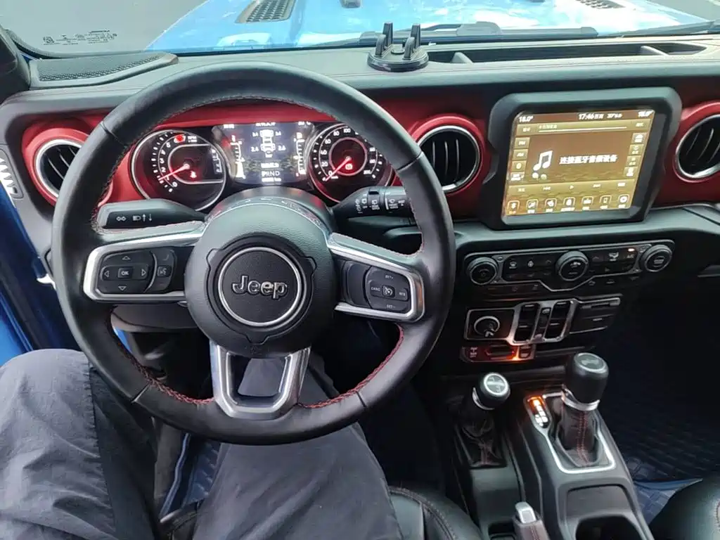 Jeep Wrangler — миниатюра 10