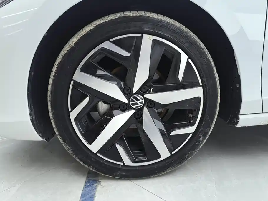 Volkswagen Lamando Lamando L 280TSI DSG Cool Hot Edition, фото 6