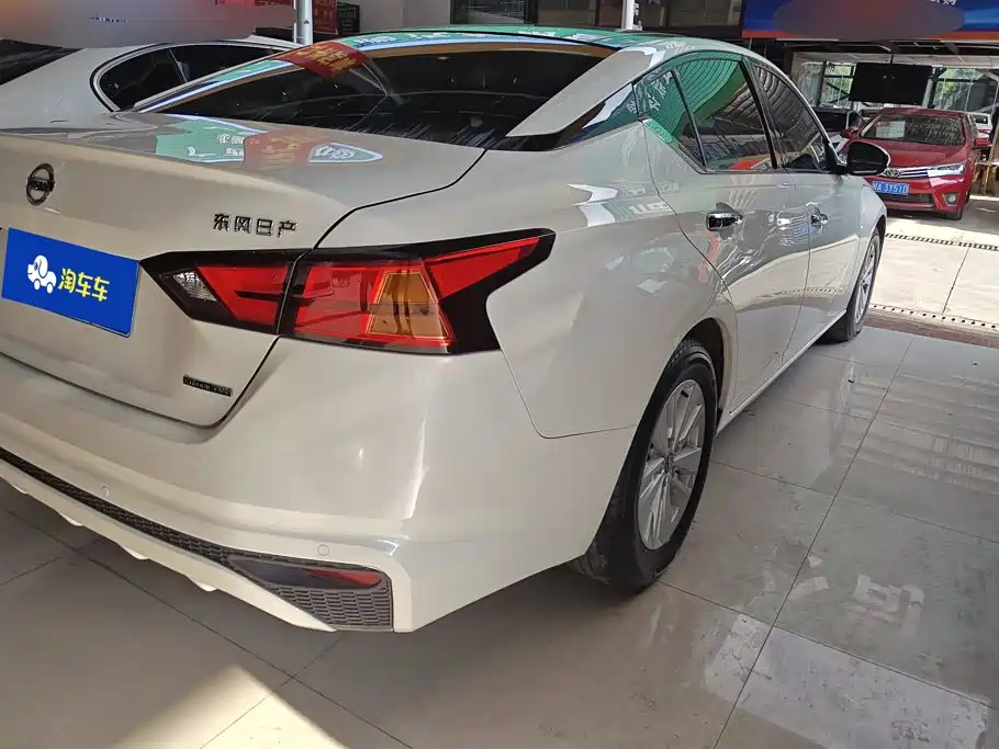 Nissan Teana — миниатюра 3