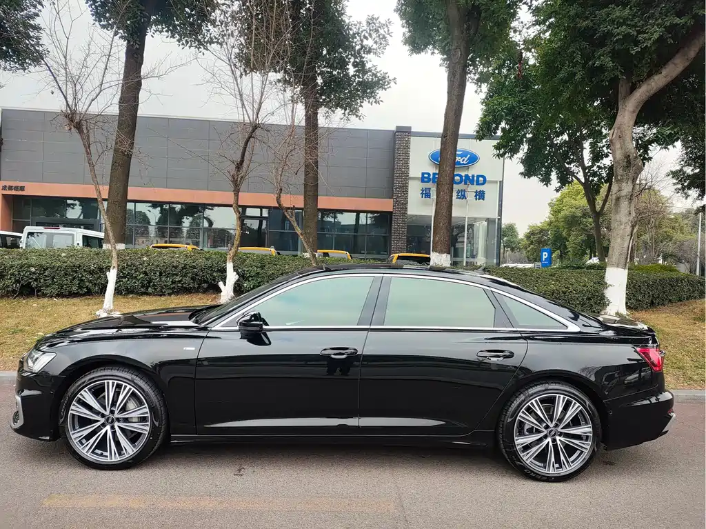 Audi A6L 2024 45 TFSI quattro