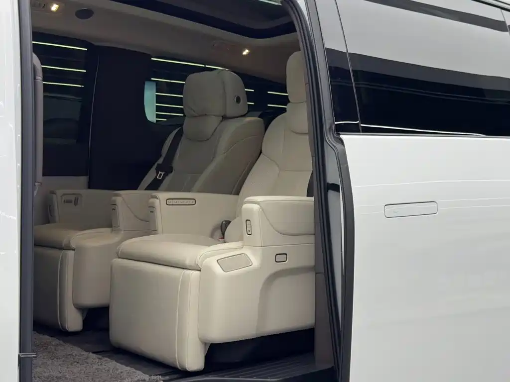 Li Auto Li MEGA — миниатюра 9