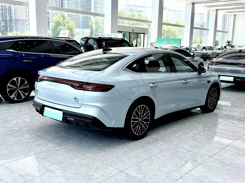 BYD Qin L — миниатюра 10
