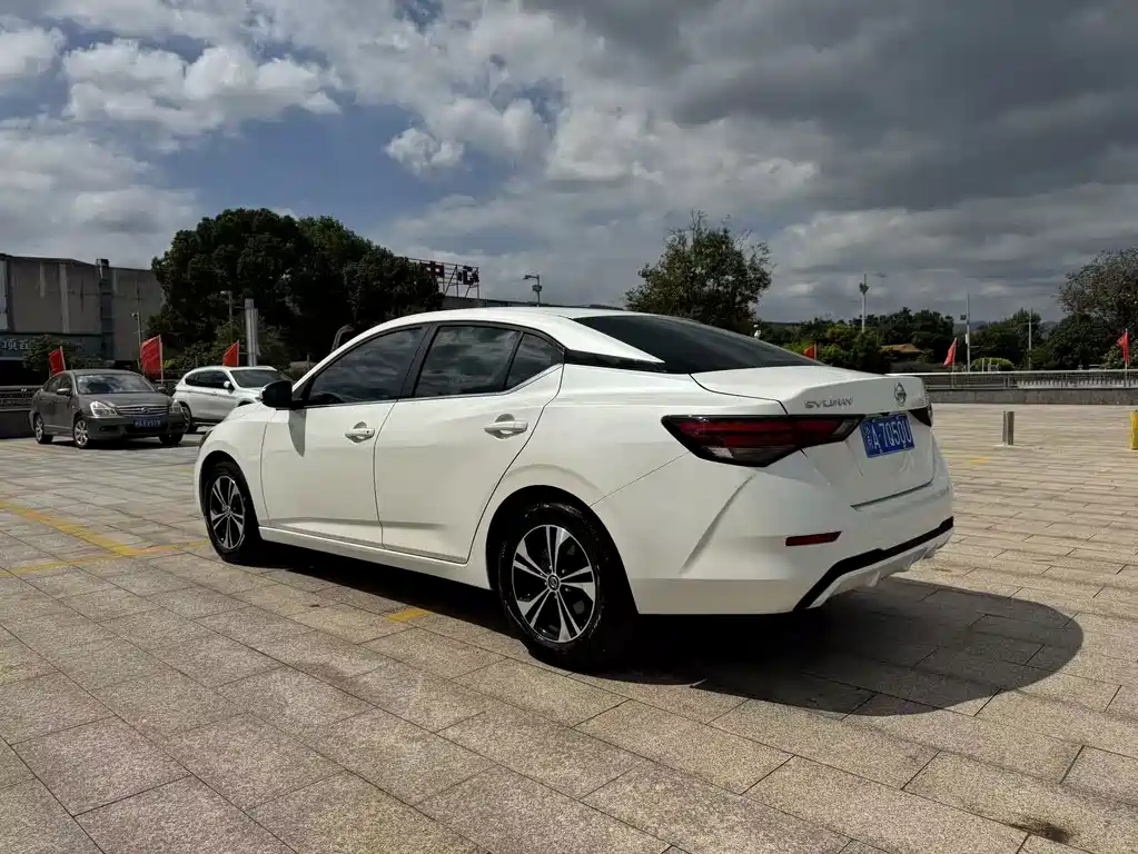 Nissan Sylphy — миниатюра 6