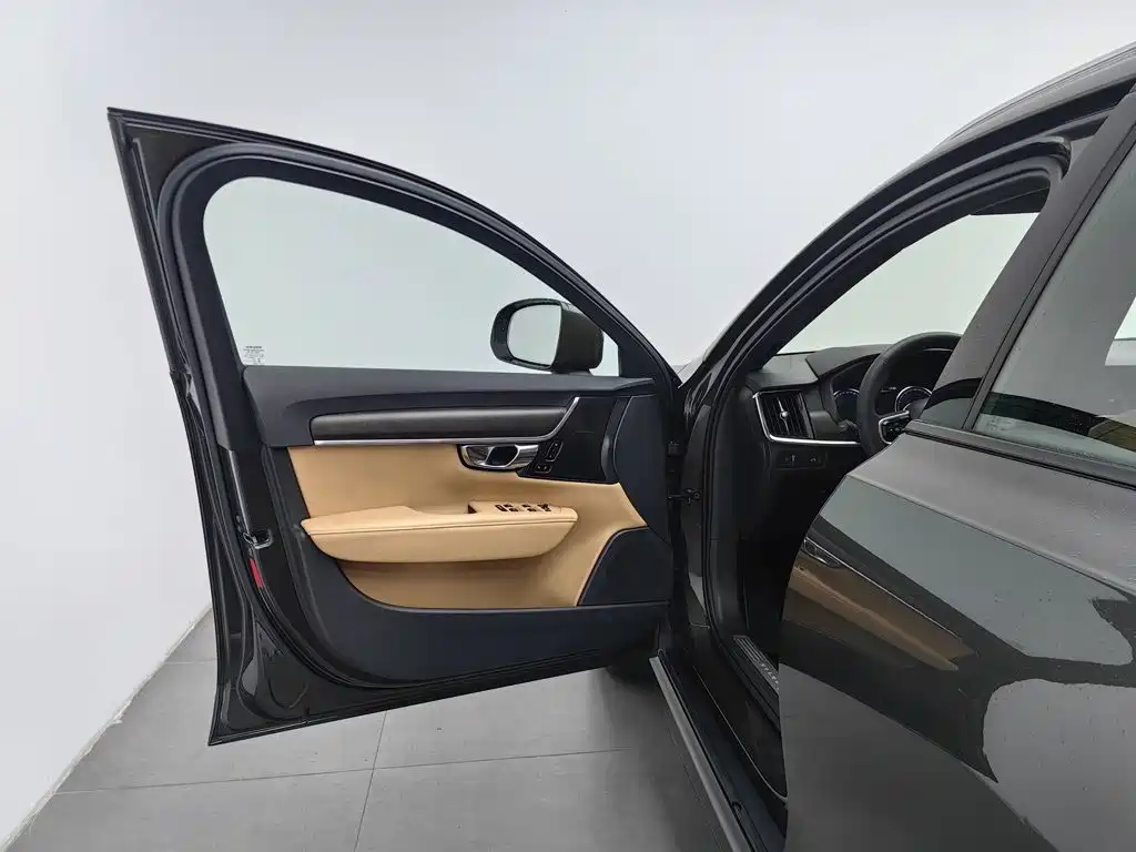 Volvo V90 — миниатюра 8