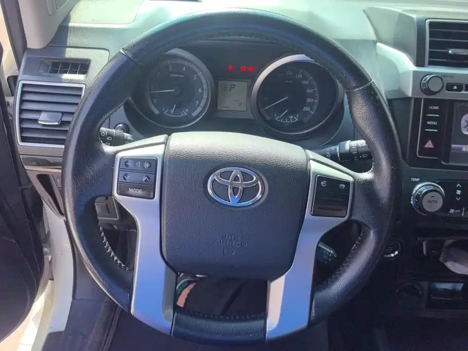 Toyota Prado — миниатюра 15