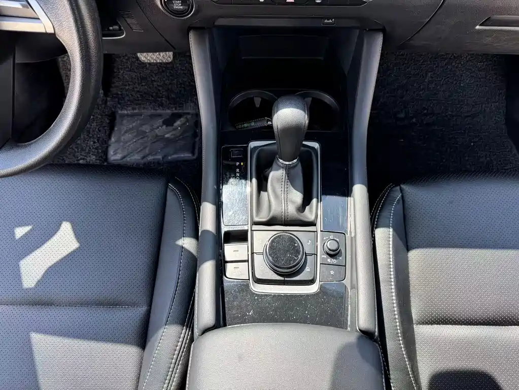 Mazda 3 Axela — миниатюра 28