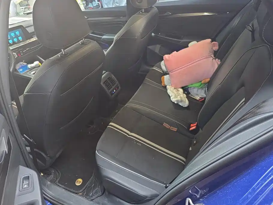 Volkswagen Golf — миниатюра 11