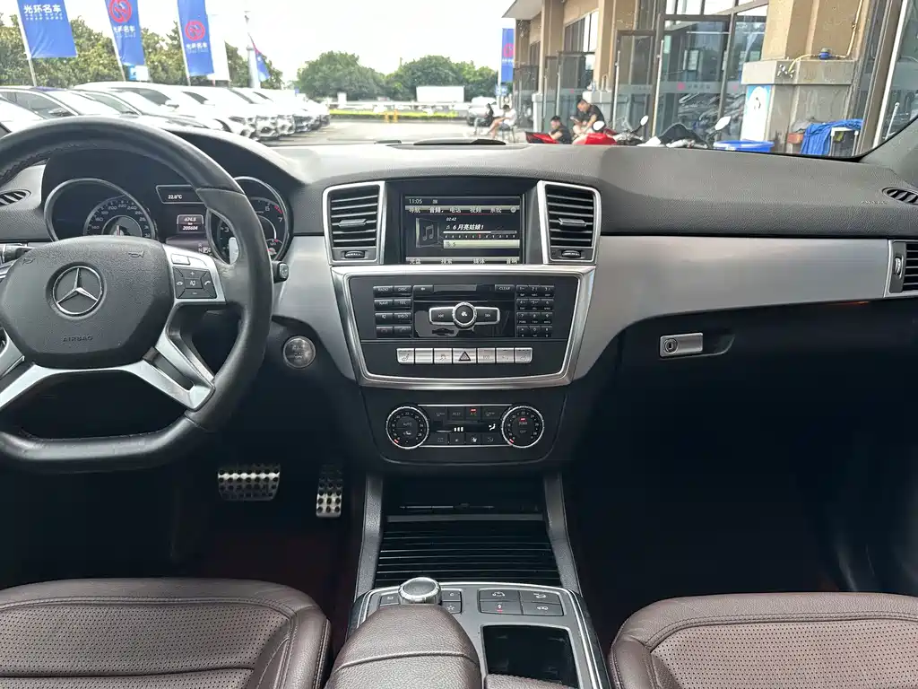 Mercedes-Benz M-Class AMG — миниатюра 18