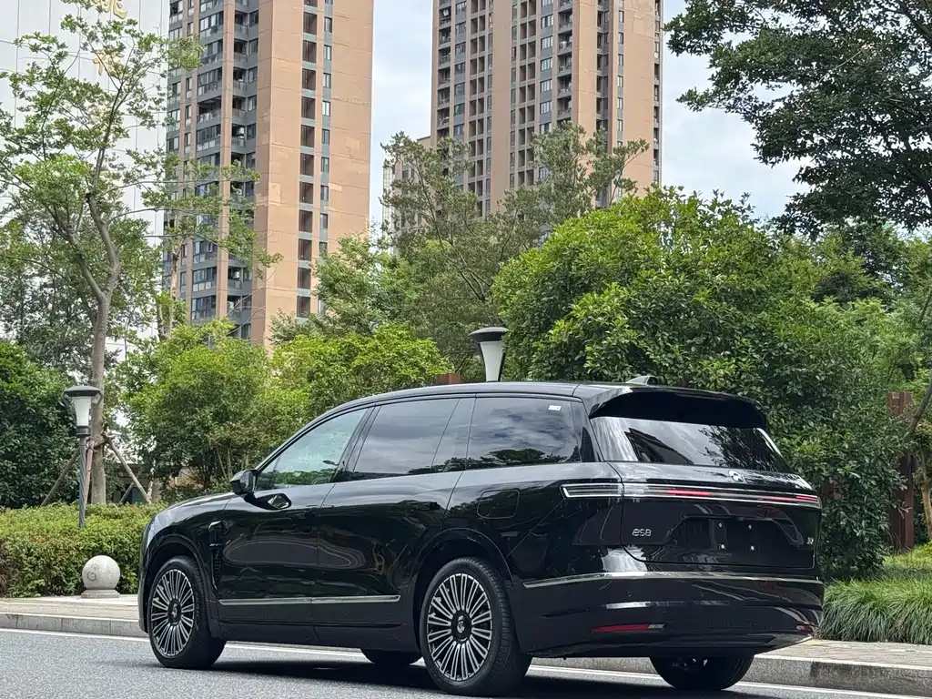 NIO ES8 2026 мест Executive Luxury