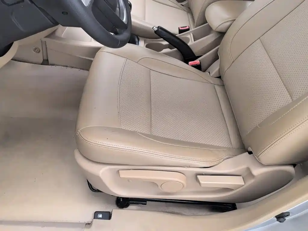 Wuling Hongguang — миниатюра 20
