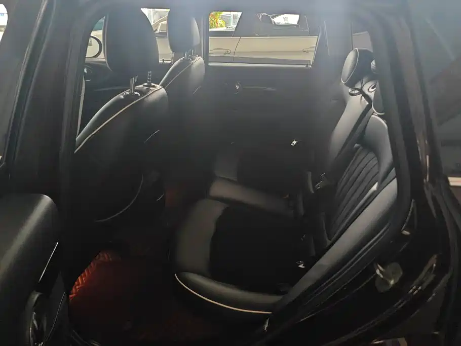 MINI Mini Clubman — миниатюра 11