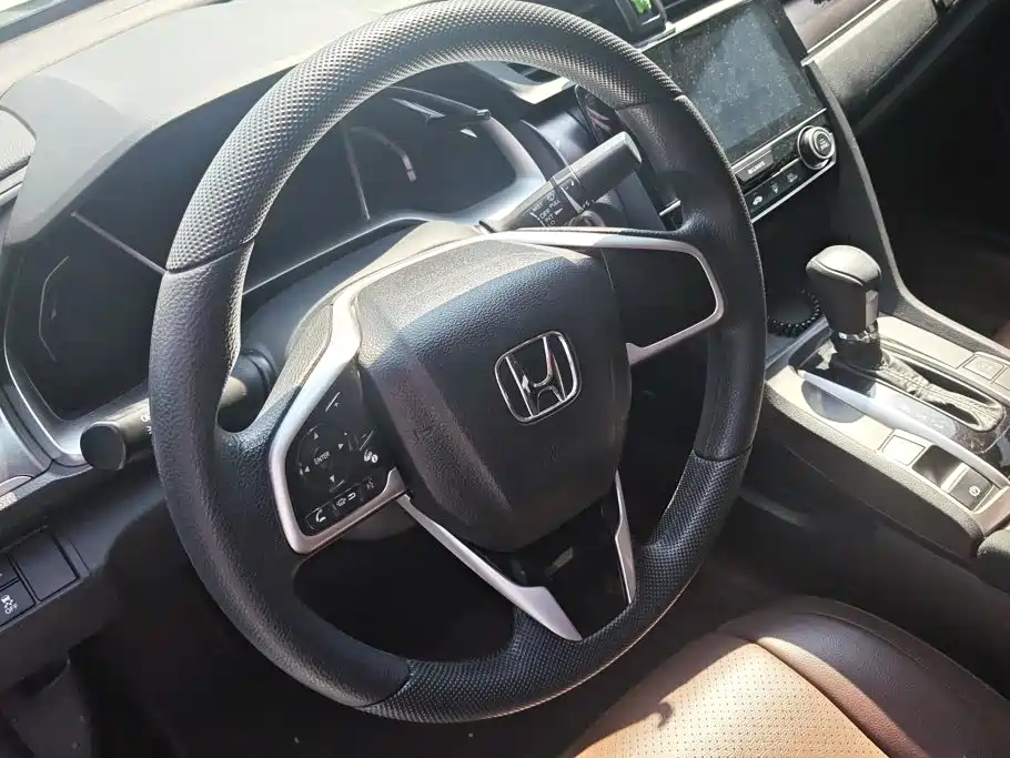 Honda Civic — миниатюра 15