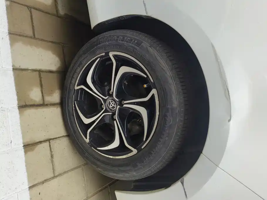Toyota Yaris L Zhixuan YARiS L 2015 1.5E AT