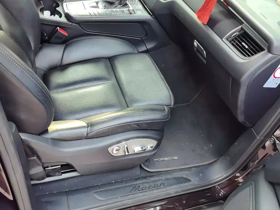 Porsche Macan — миниатюра 8