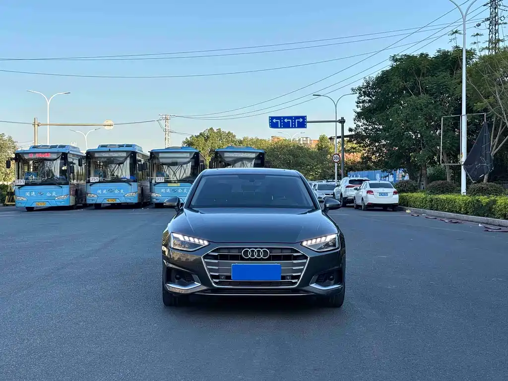 Audi A4L — миниатюра 2