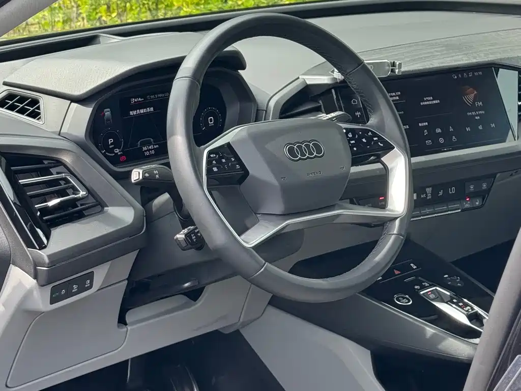 Audi Q5 e-tron — миниатюра 10