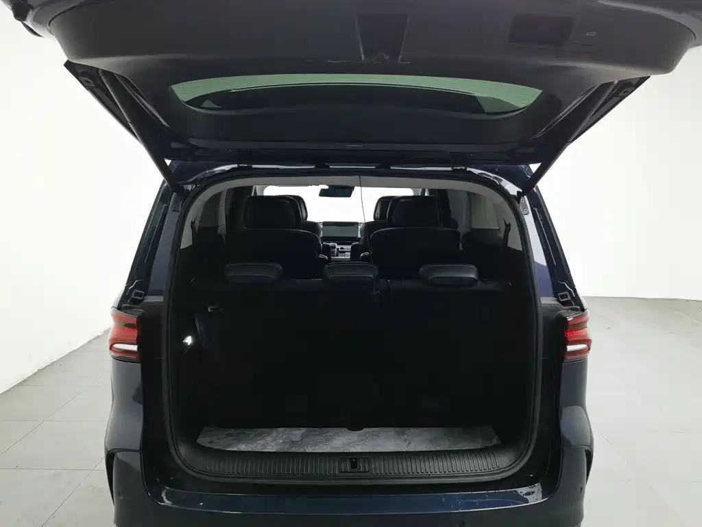 Roewe iMAX8 — миниатюра 16