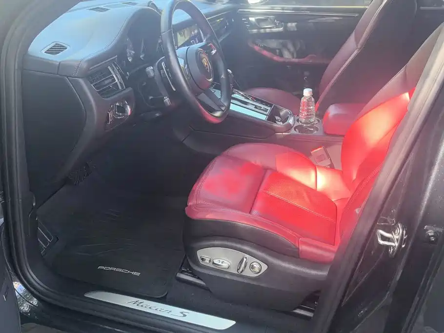 Porsche Macan — миниатюра 9