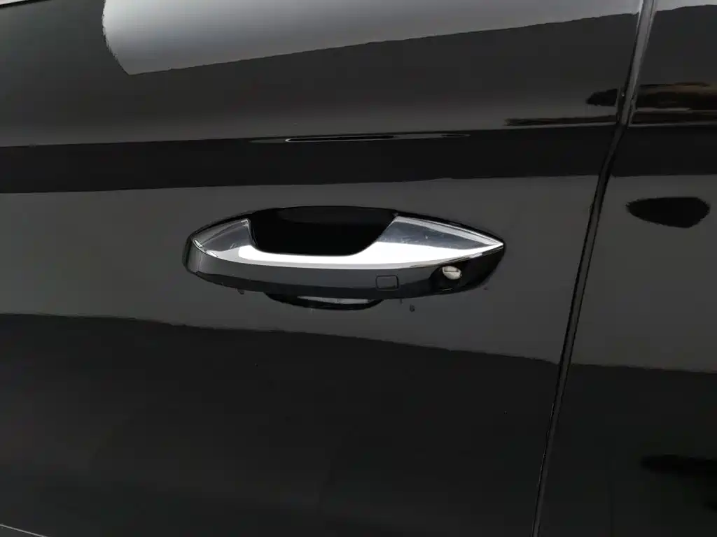 BYD PLUS New Energy — миниатюра 18