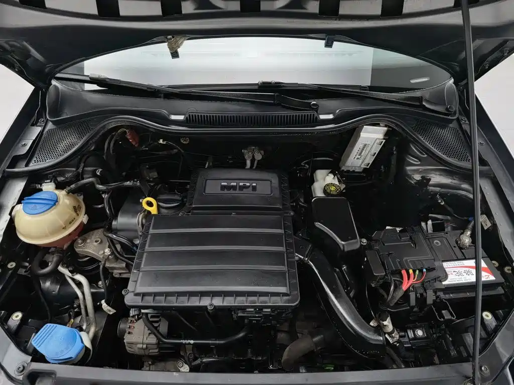 Volkswagen Polo — миниатюра 6