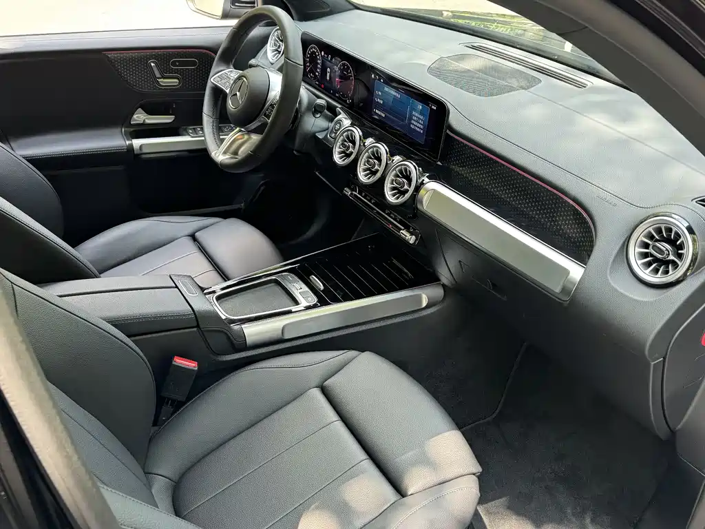 Mercedes-Benz GLB 2025 GLB 220 Fashion
