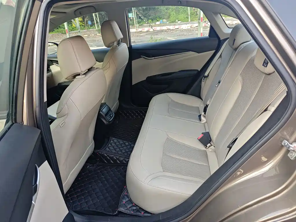 Buick Excelle — миниатюра 14