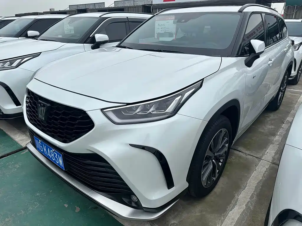 Toyota Crown Kluger 2025