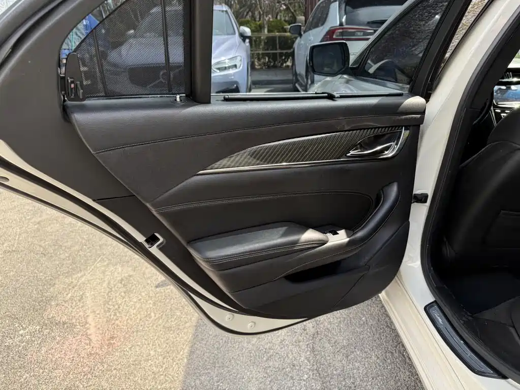 Cadillac CTS — миниатюра 40