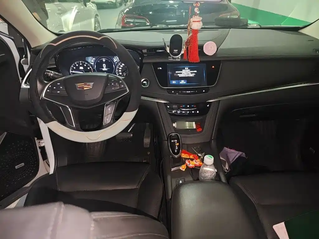 Cadillac XT5 — миниатюра 6