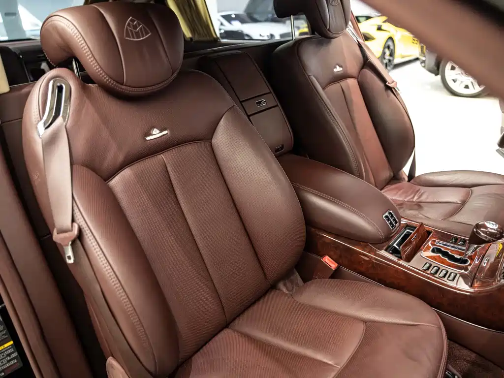 Mercedes-Benz Maybach 2011 6.0T 62 S