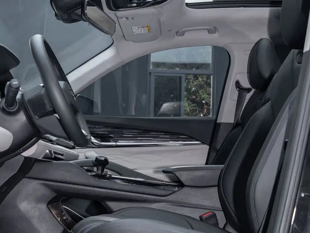 Geely Xingyue L — миниатюра 11