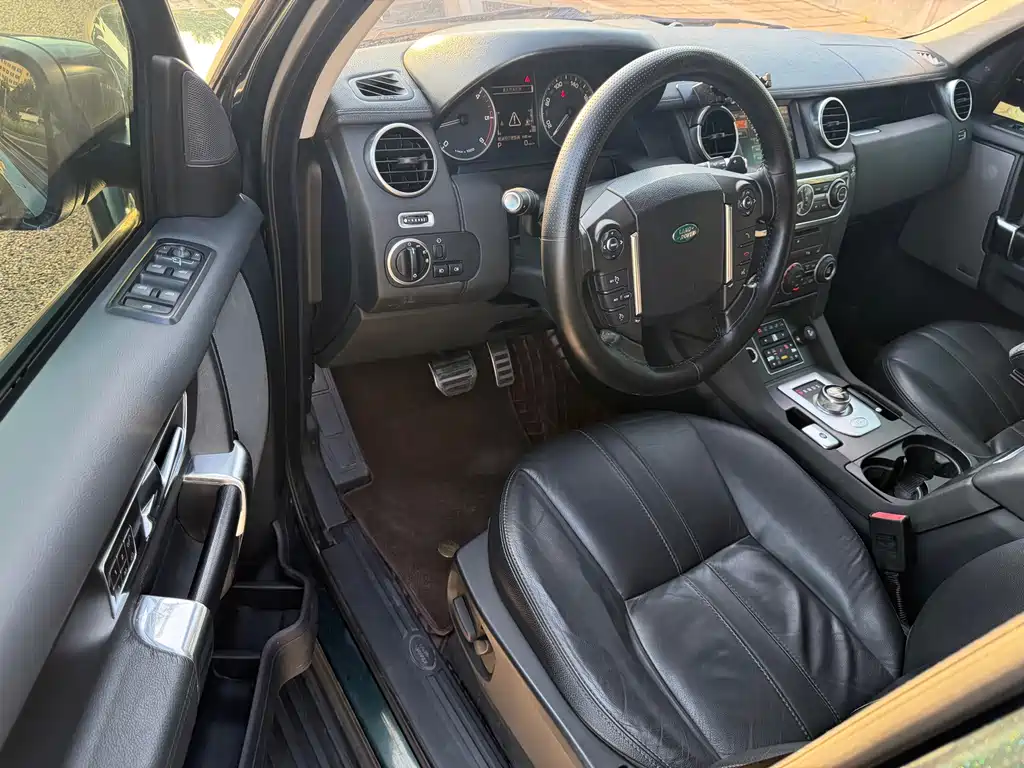 Land Rover Discovery — миниатюра 5