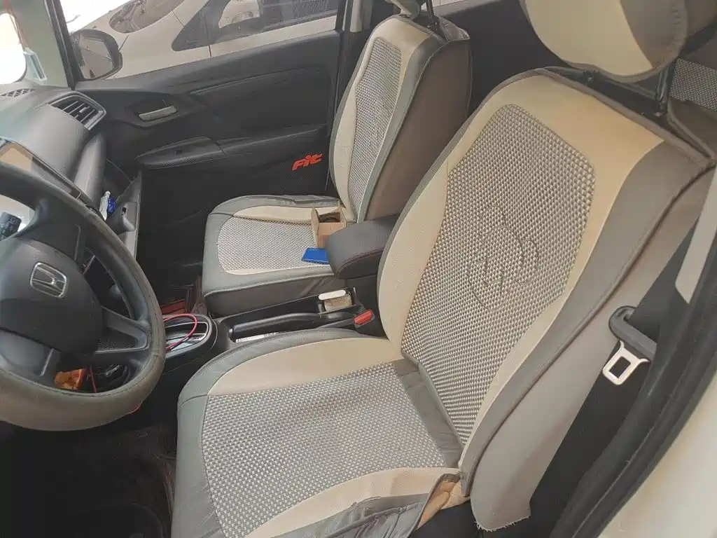 Honda Fit — миниатюра 11