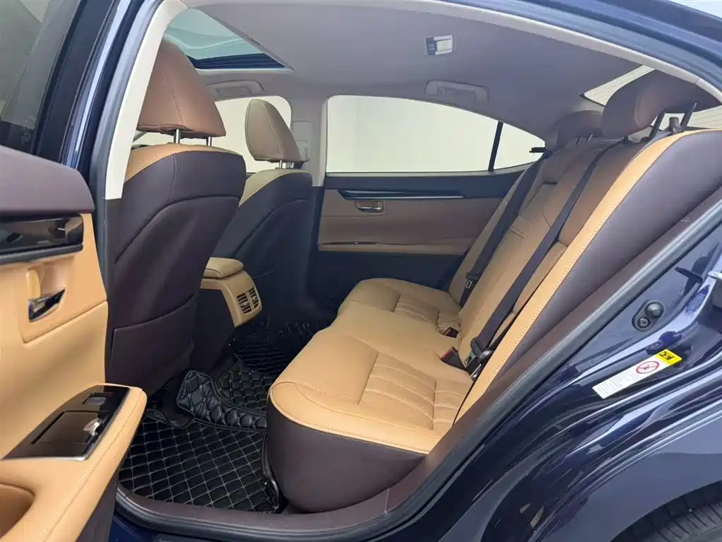Lexus ES 2015 200 Elite