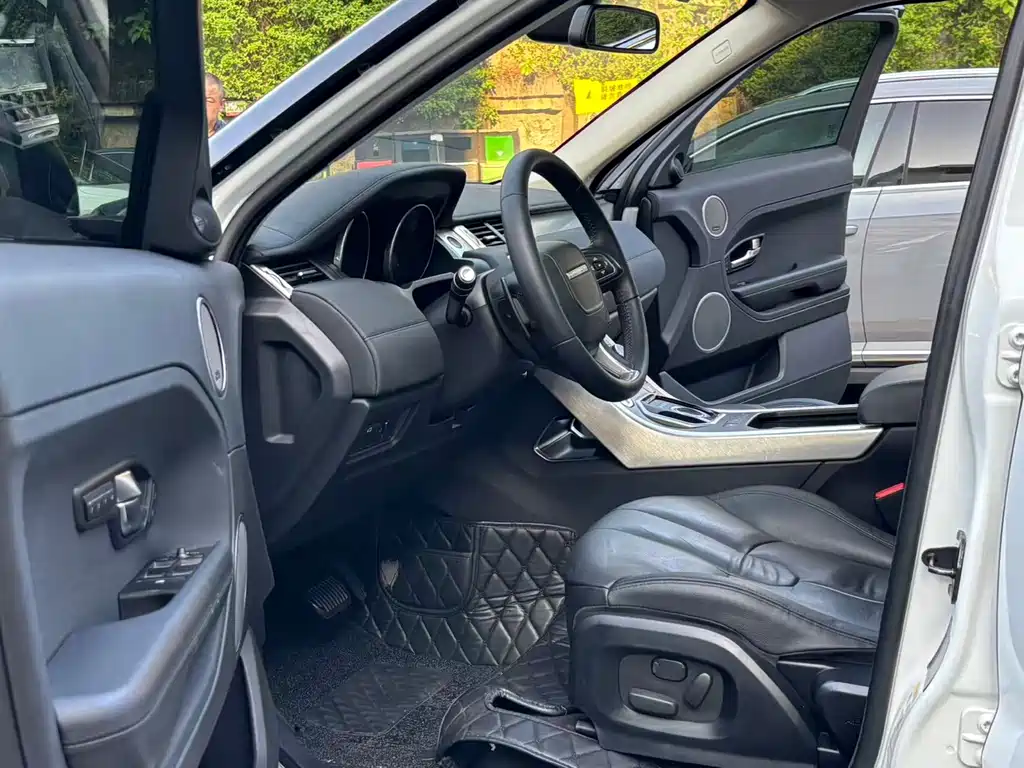 Land Rover Evoque (Import) — миниатюра 5