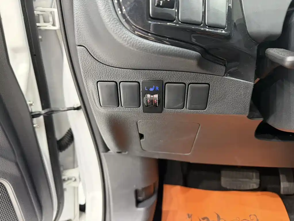 Mitsubishi Outlander 2021 2.0L 5 мест