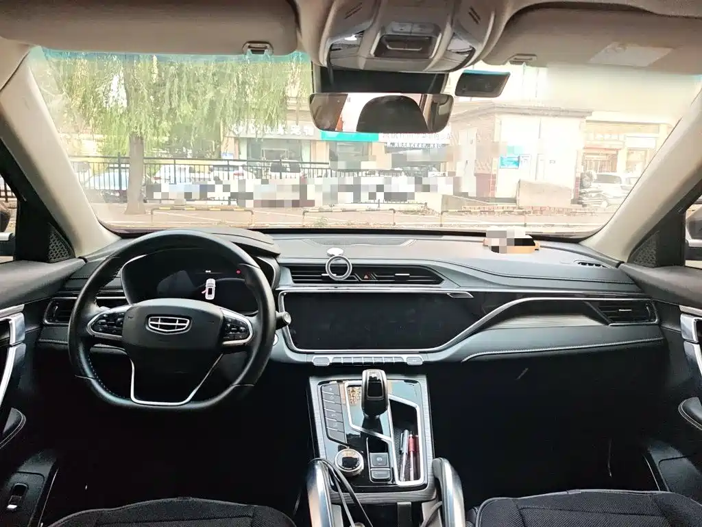 Geely Boyue — миниатюра 13