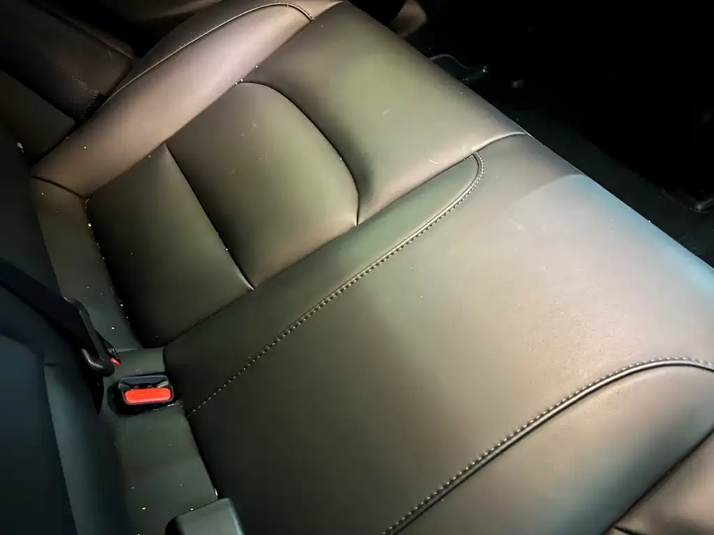 Tesla Model 3 — миниатюра 13