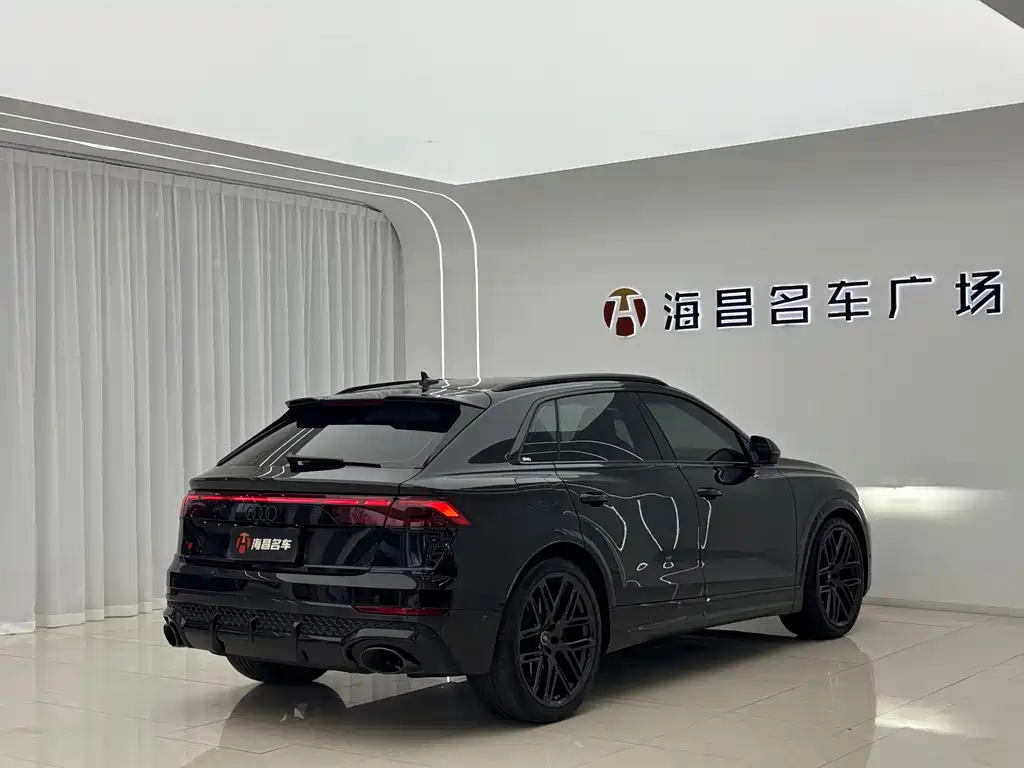 Audi RS Q8 — миниатюра 6